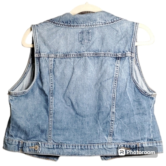 Old Navy vest women's junior size large demin broken in comfy - Picture 7 of 7
